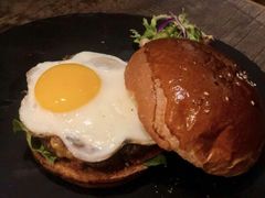 -HIGH FIVE哈福手工汉堡(桂林路店)