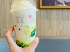 龙井雪顶奶茶-奈雪的茶(漫广场店)