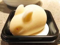 慕斯酸奶兔-海底捞火锅(东方时代广场店)