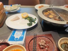 -牛YO寿喜烧·铁板烧和牛火锅自助(市府恒隆店)