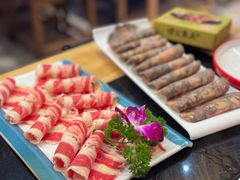 -谭公鱼头·鲜鱼火锅·小龙虾·江湖菜(秀沿路店)