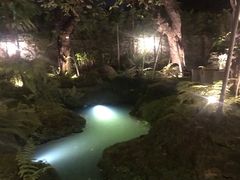 -Chom Cafe and Restaurant