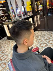 -豪帅男士理容馆