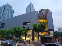 -LuOne凯德晶萃广场(徐家汇路店)