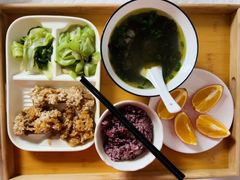 -爱的果实月嫂育婴师(世纪东方店)