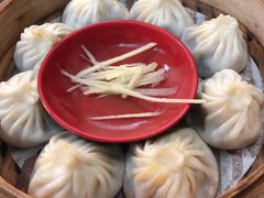 蟹黄汤包-食惠里小笼包面馆(越秀店)