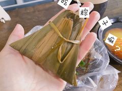-暖泉小吃广场