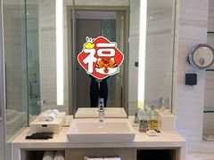 -上海漕河泾万丽酒店
