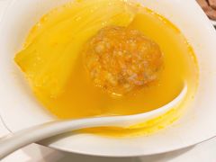蟹粉狮子头-萬國春·中菜馆(颐和公馆店)
