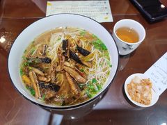 鳝鱼面-百年老字号·观振兴蟹黄面·三虾面·苏式面(观前街富仁坊巷店)