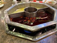 -佬土鹅肠火锅(中建大观店)