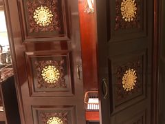-深圳富苑皇冠假日套房酒店