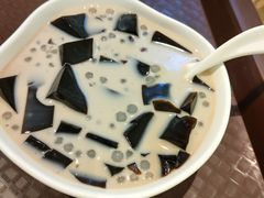 椰汁西米龟苓膏-芝九草堂(HAPPY站台店)