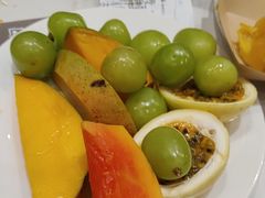 -金马门国际美食百汇(珞喻路店)