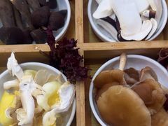 -阿婆情腊排骨火锅(金虹路店)