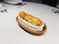 招牌黄油蒜香面包-Oyster Talks 四度蚝法餐厅