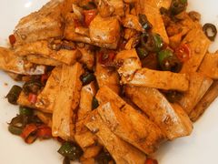 小炒花石香干-红色盛宴酒楼(科丰桥店)