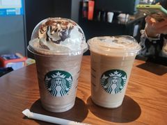 燕麦拿铁-星巴克(深圳领航里购物中心店)