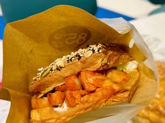 -85度C(生甜甜圈研究工坊·上海松江人民北路店)