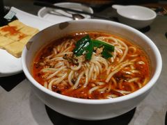 小锅米线-云海肴·汽锅鸡·云南菜(高德置地店)