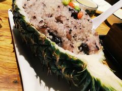 版纳菠萝饭-老滇山寨•云南特色菜•地方菜•民族风情歌舞表演(金碧店)