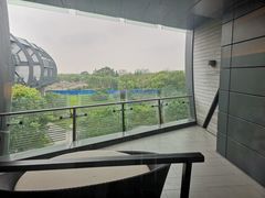 -上海滴水湖皇冠假日酒店