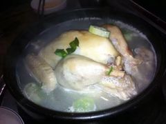 -梨大女人街