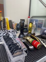点击看大图 -理昂男士理发店 Barber shop