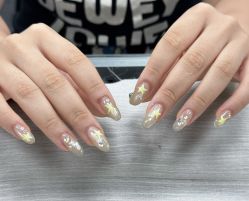 -芊屿芊浔美甲