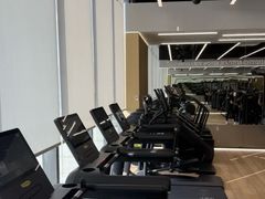 -Z&B Fitness Studio·Gym(前滩L+PLAZA店)