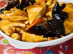 -何适山庄(水长城P2停车场店)