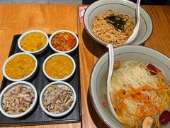 -蟹黄鱼·海派深夜面馆(巨鹿路店)