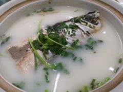 砂锅鱼头汤-鱼水情·农家菜·大鱼头(南山竹海店)