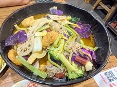 -万记麻辣烫国展总店
