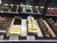 -黑草莓(重庆路店)