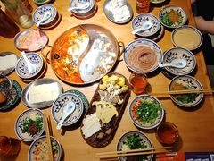 -洱火云南酸菜牛肉火锅(石景山当代商城店)