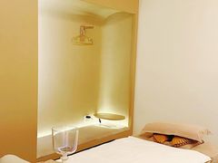 -左右Massage/Spa(长寿路店)