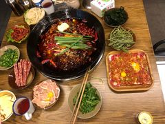 -周幺妹重庆老火锅(银泰城总店)