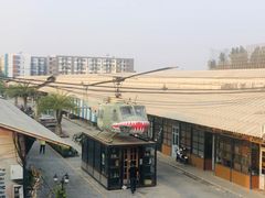 -席娜卡琳火车铁道夜市