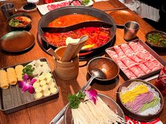 -巴卤社老火锅(财富店)