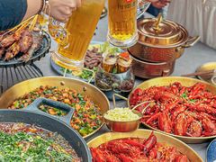 -何师烧烤Pro ·江湖川菜·小龙虾·精酿(太古里旗舰店)