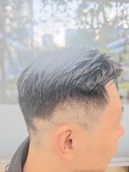 -首脑美发沙龙