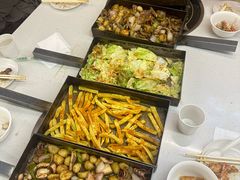 -老东镇啤酒屋海鲜加工·蒸汽海鲜·海鲜烧烤(台东店)