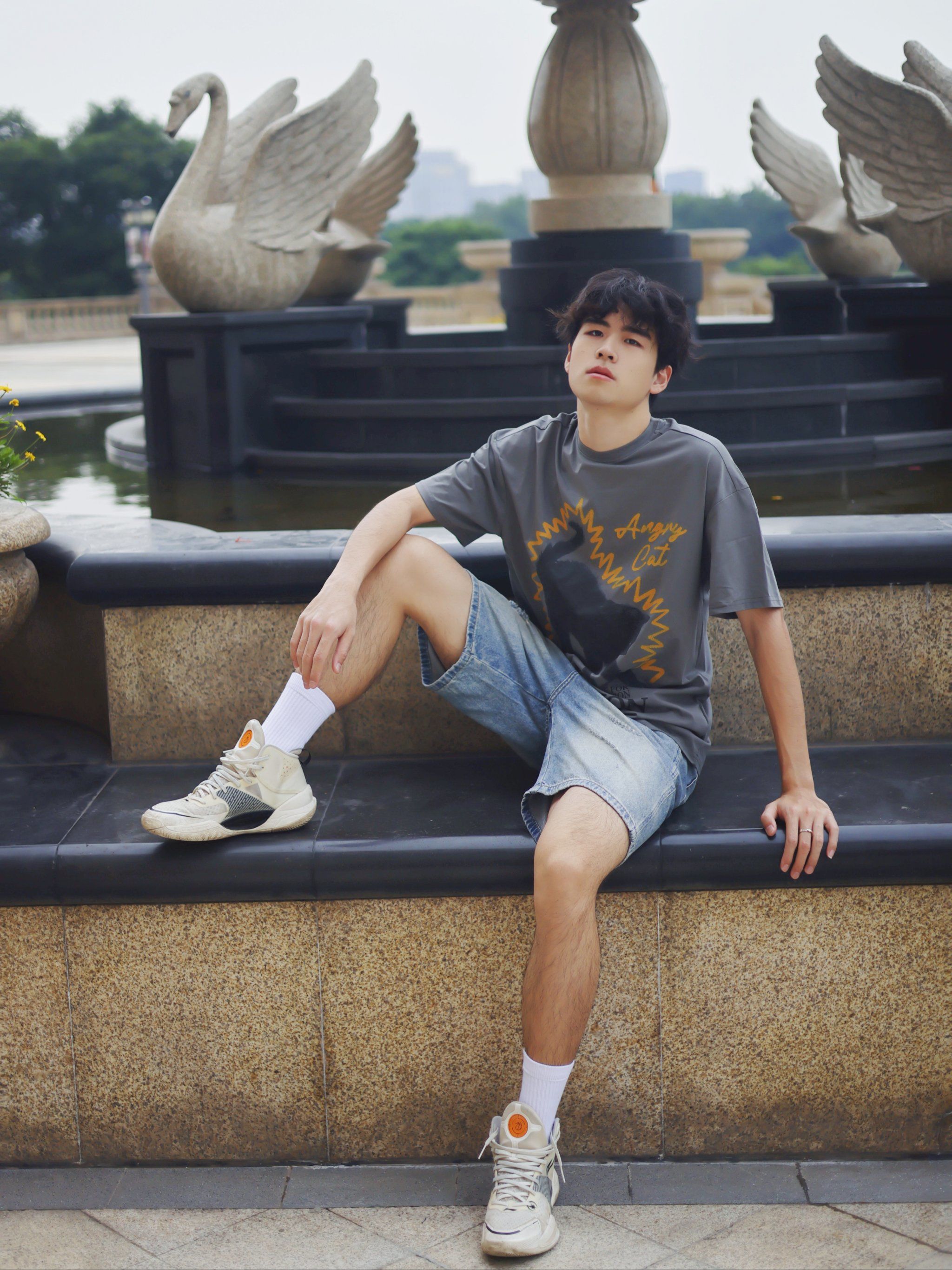 帅哥出街就是夏日轻松穿搭vibes