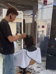 -PE SALON 