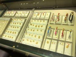 -周大福CHOW TAI FOOK(宝山苏宁易购店)