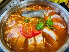 -弘烨 贵州酸汤 鱼火锅(东财店)