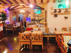 大堂-月亮眼花园餐厅书吧酒吧