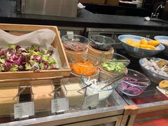 -圣丰索菲特·2 On 988 Café 自助餐厅