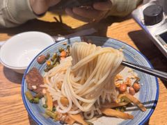 -牛八宝桂林米粉(八里庄店)